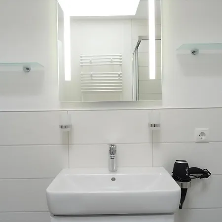 Apartment 395, Seepark