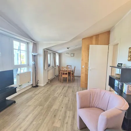 395, Seepark Apartment